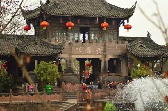 列宁回国夺取政权时面对的是什么样的挑战?