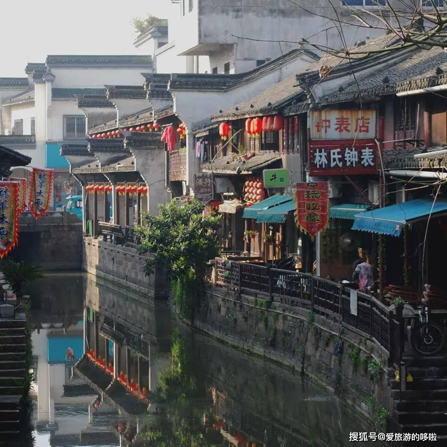 工作地社保要满10年了是否再工作一年再换其它城市的工作？